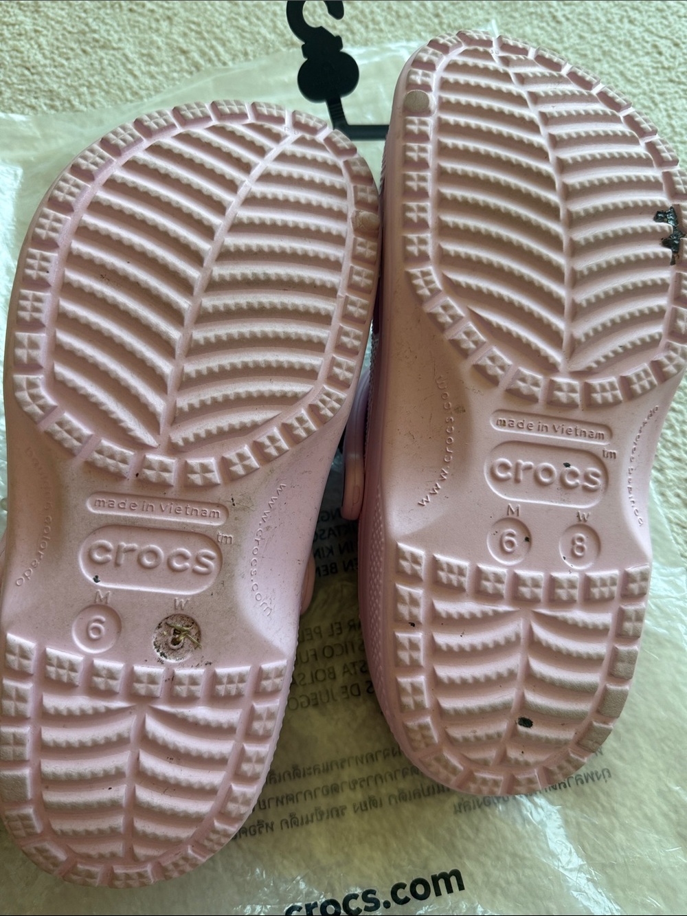Pink crocs - Picture 5 of 6